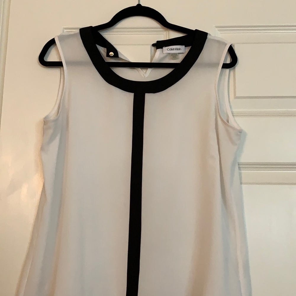 LAST CHANCE Calvin Klein Black & White Blouse